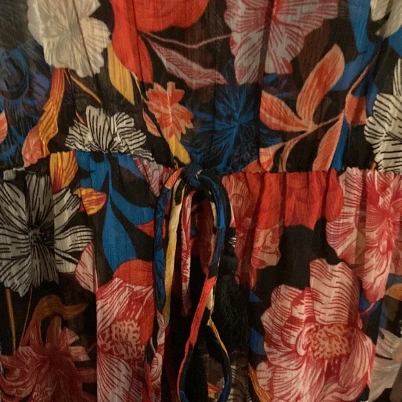 Time & Tru beach cover-up - Picture 4 of 4